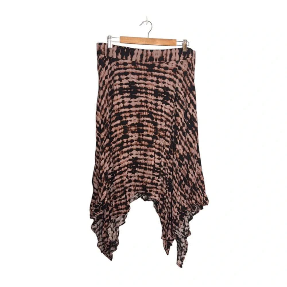 torrid tan black